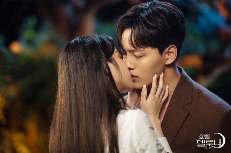 Hotel Del Luna Kdrama: Korean Fantasy Comedy Romance Drama